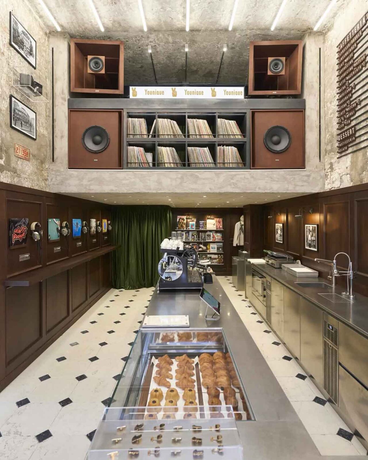 colazione di design a Milano: Younique Cafè