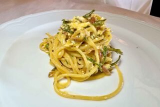 Carbonara cilentana e mozzarella di bufala: vai a Porta Sirena