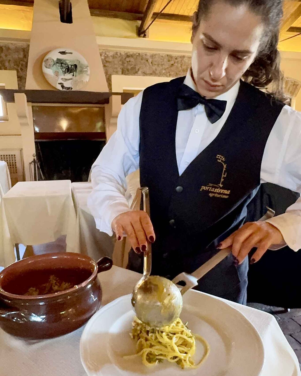 gli spaghetti alla puveriello dell'agriturismo Porta Sirena a Paestum Capaccio 
