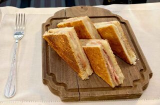 Toast imperdibili a Milano: 10 indirizzi dove mangiare i più squisiti