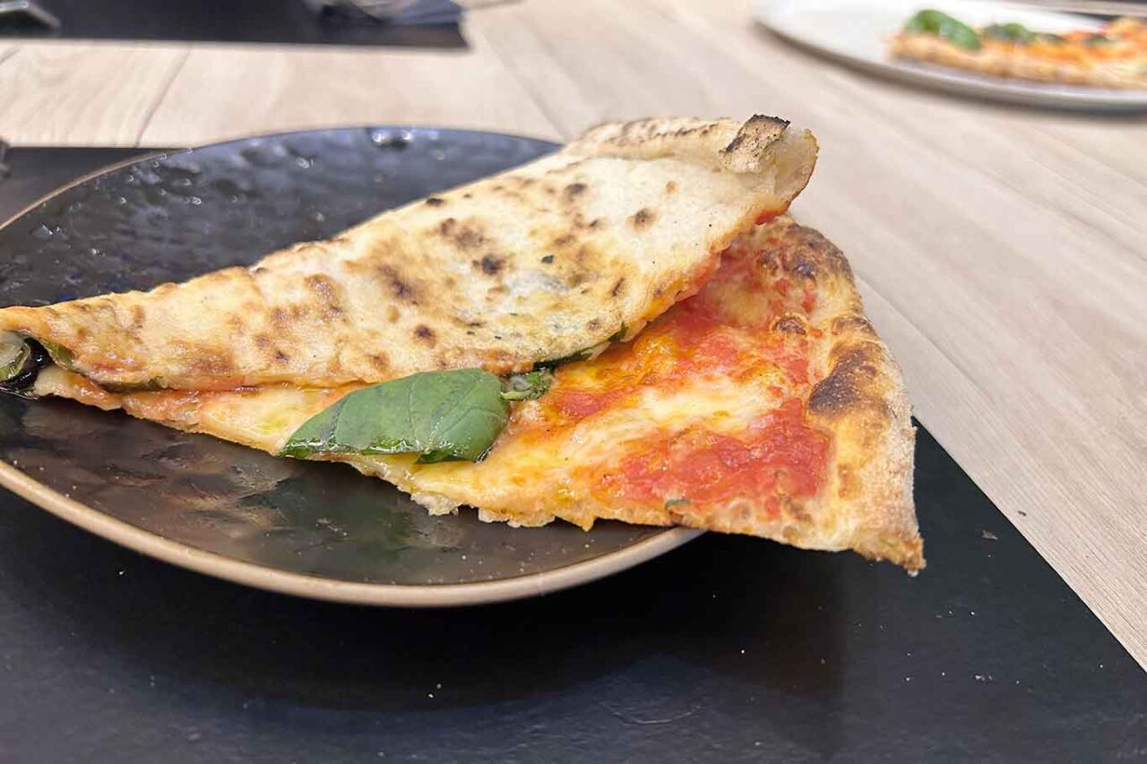 la cottura della pizza Margherita a rot e carletto della pizzeria Carlo Sammarco ad Aversa al Campionato 2026