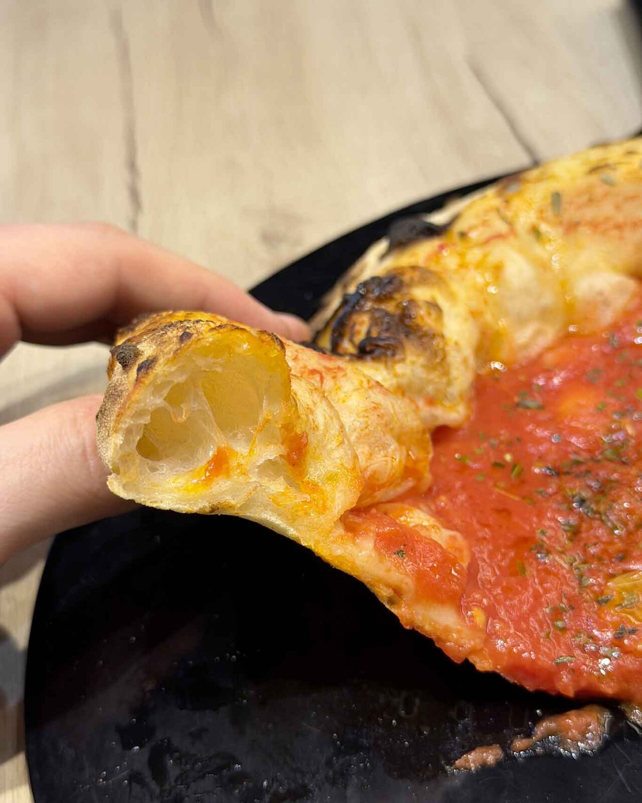 il cornicione della pizza canotto Marinara della pizzeria Carlo Sammarco ad Aversa al Campionato 2026