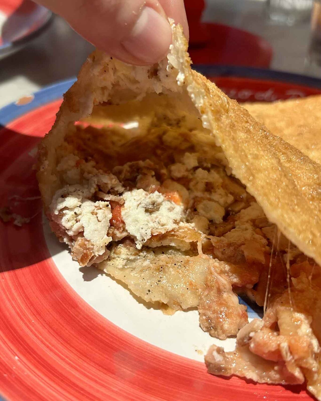 il ripieno della pizza fritta della pizzeria Concettina ai Tre Santi a Napoli al Campionato 2026