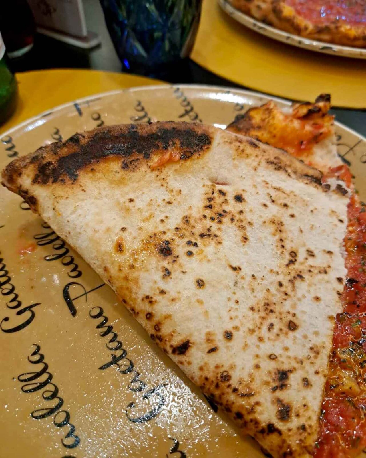 la cottura della pizza Marinara a ruota di carro di Gaetano Paolella ad Acerra al Campionato della Pizza 2026