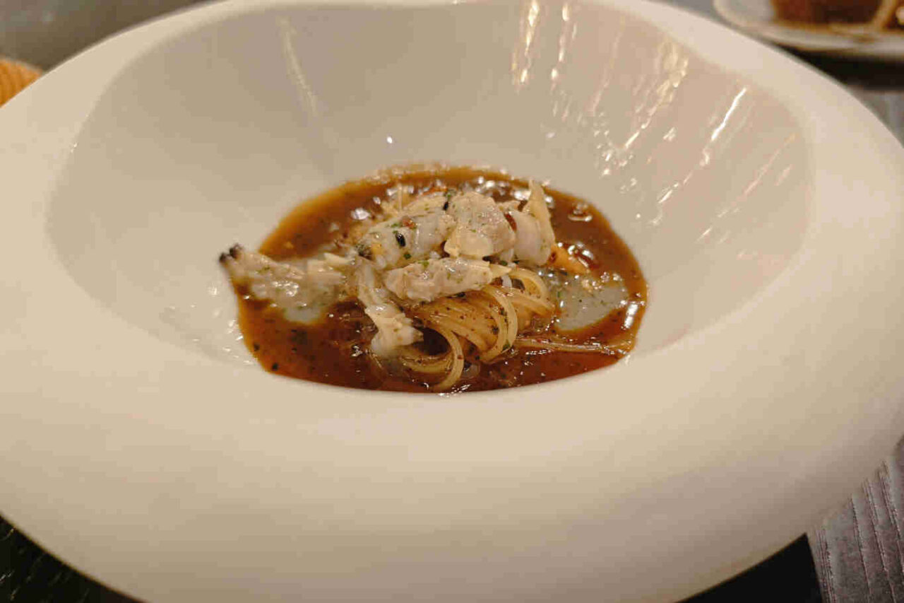 Eco dal mare, capellini e vongole alla brace