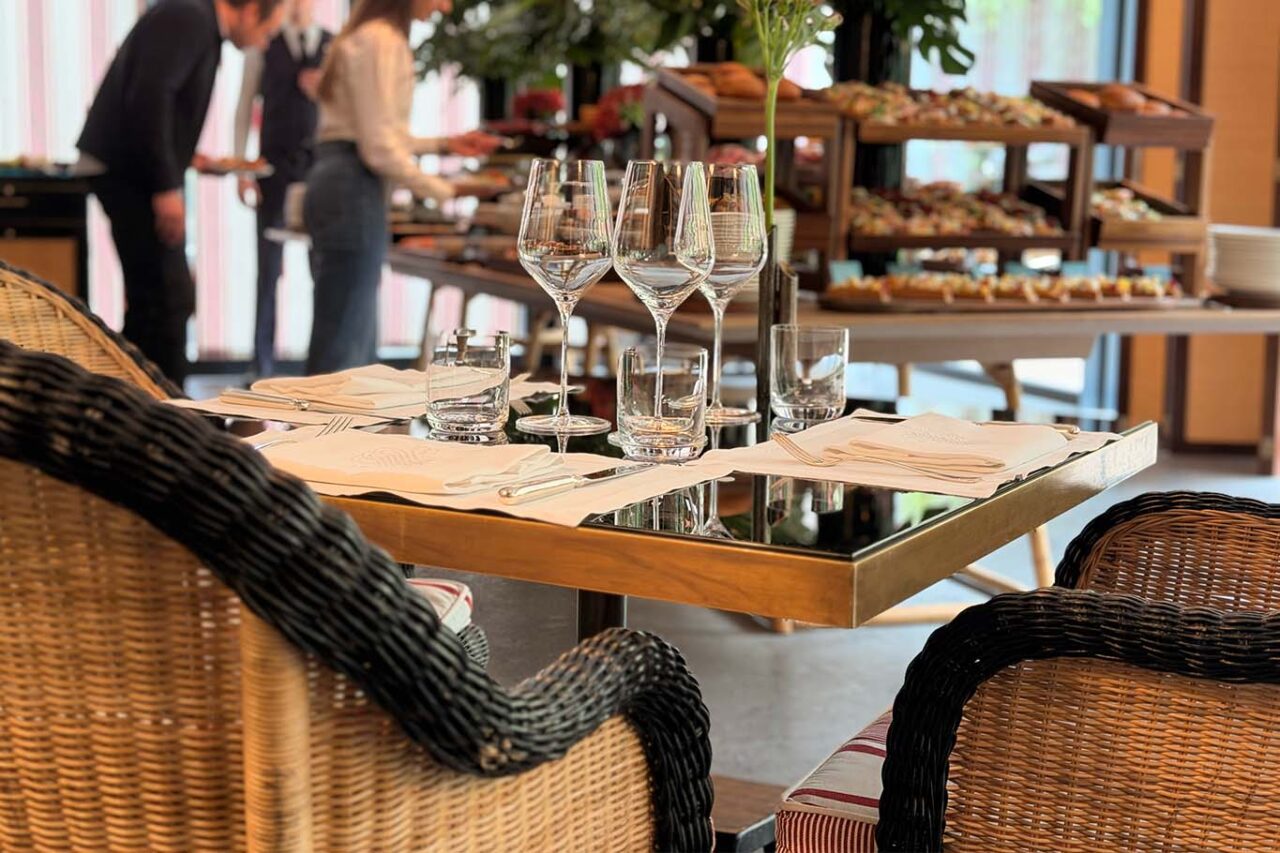 Portrait Milano brunch tavolo