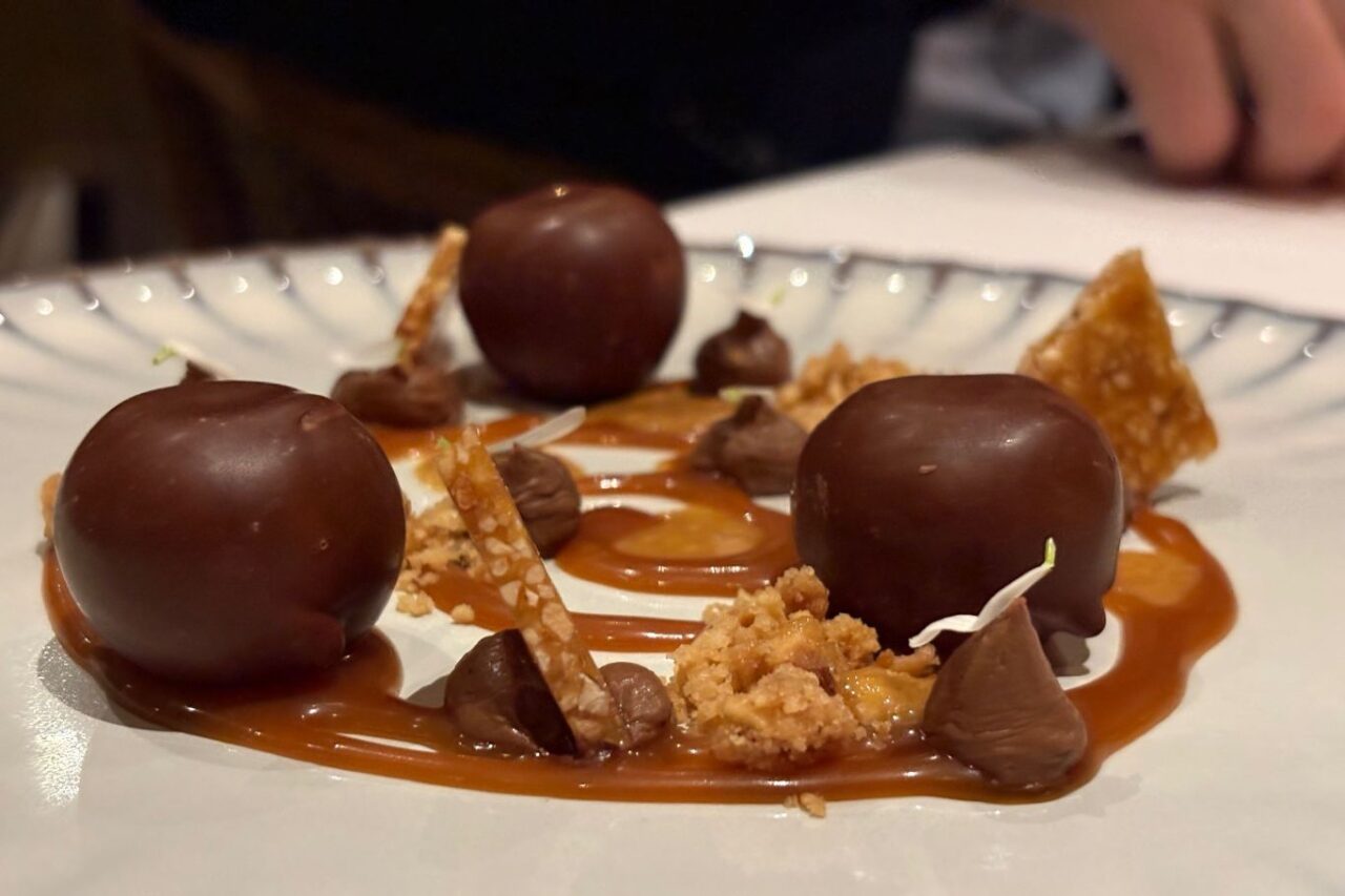 Roncolo 1888 ristorante La Limonaia dessert spirale caramello
