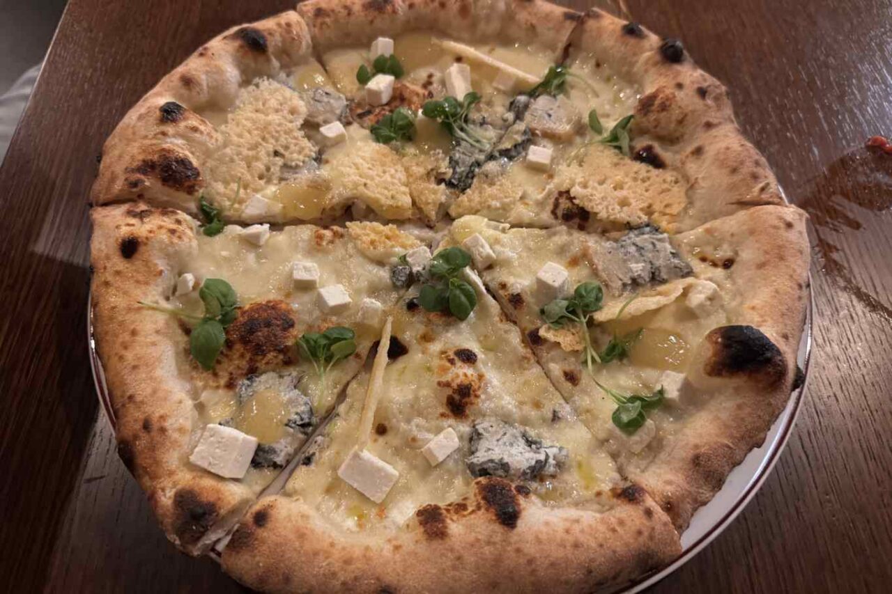 pizzeria due forni milano cinque formaggi