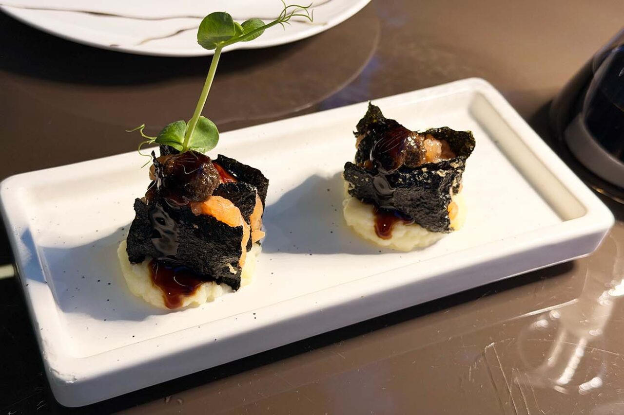 Ayu Sushi Concept Milano Salmone e tartufo