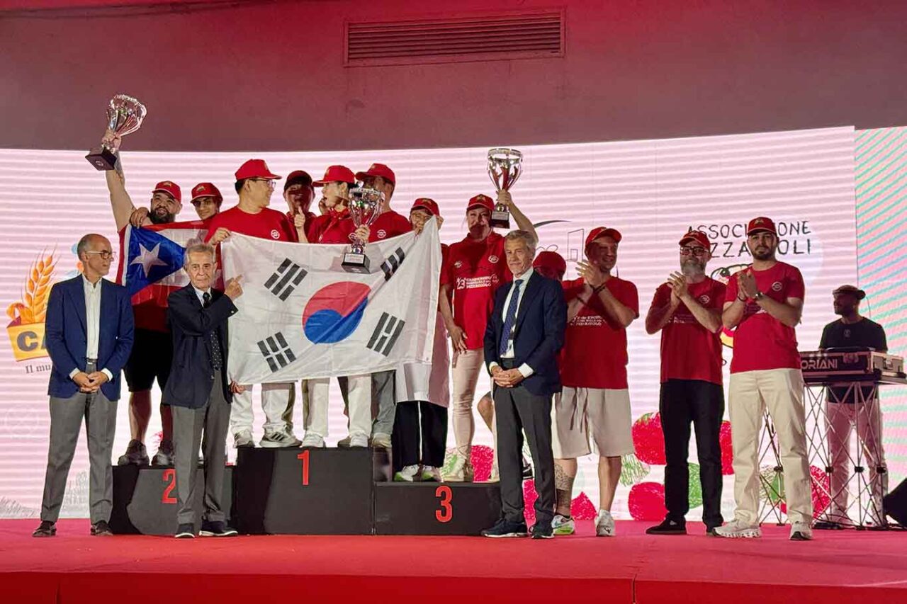 i vincitori del Trofeo delle Nazioni del Campionato Mondiale del Pizzaiuolo 2026 Trofeo Caputo