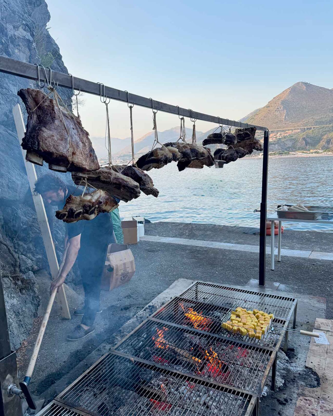 l'asado alla cena ancestrale del Bob Fest 2026