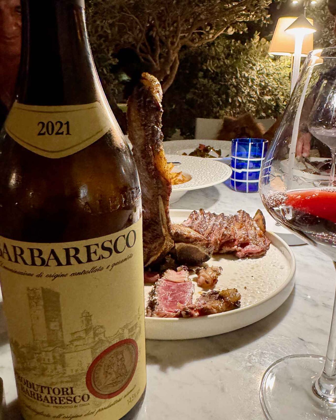 vino e carne al bistrot il Borgo sul porto di Acciaroli