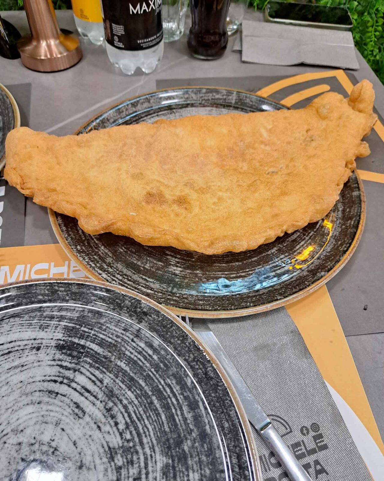 la pizza fritta ripiena della pizzeria di Michele Botta a Melito al Campionato 2026