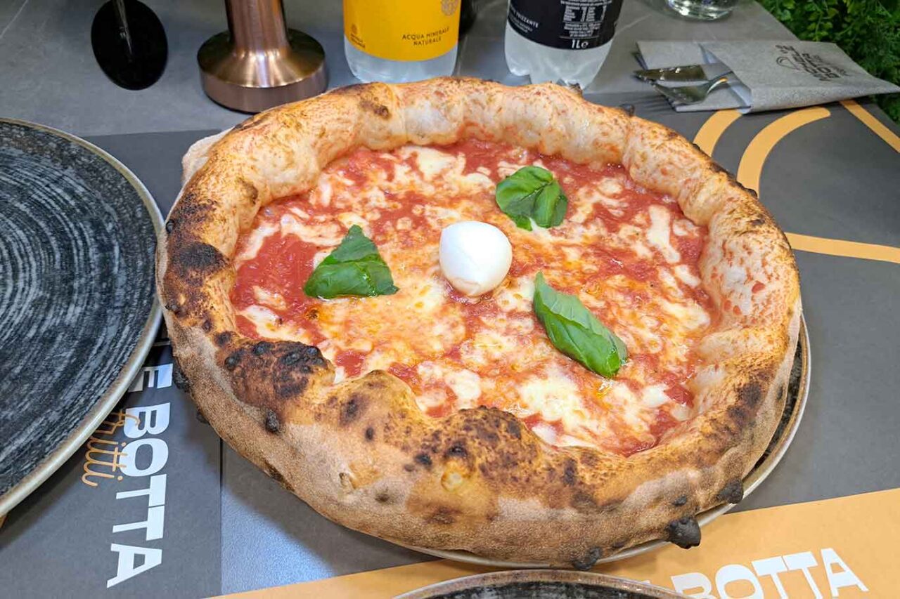la pizza margherita della pizzeria di Michele Botta a Melito al Campionato 2026