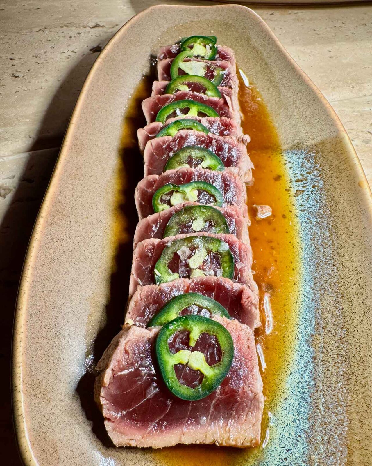 il tataki di tonno del ristorante giapponese Oma al Crescent di Salerno 