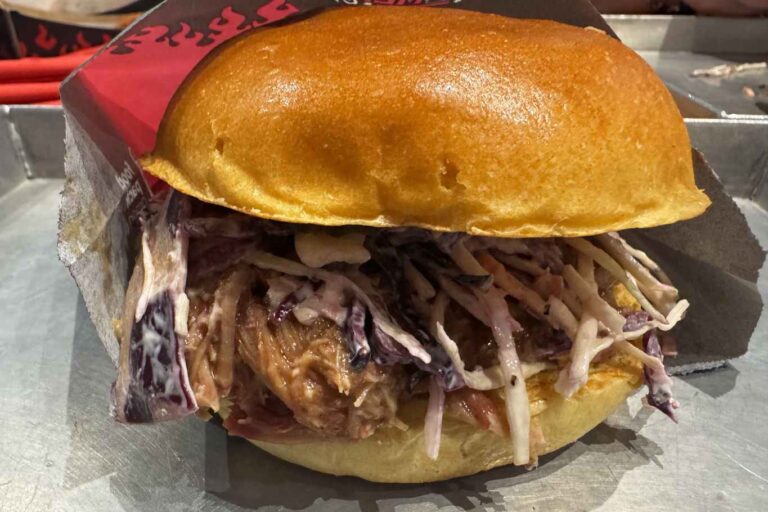 Ho assaggiato 15 smash burger a Milano: recensioni, menù, prezzi