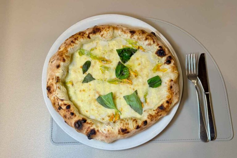 Palma Campania: Capitolo Pizza sulla strada delle vacanze al mare