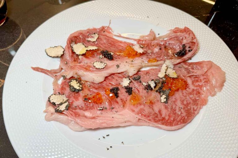 Un pizzaiolo ad Acciaroli in Cilento fa una pizza che costa 97 euro