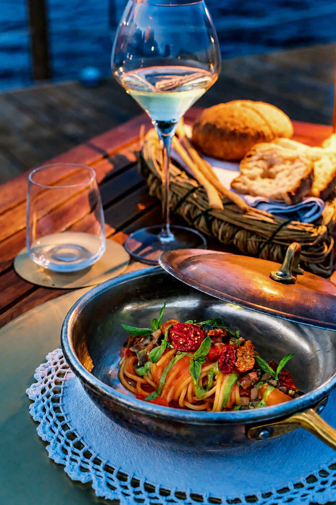 gli spaghetti ai pomodori del ristorante Fluctus del Giardino Eden a Ischia