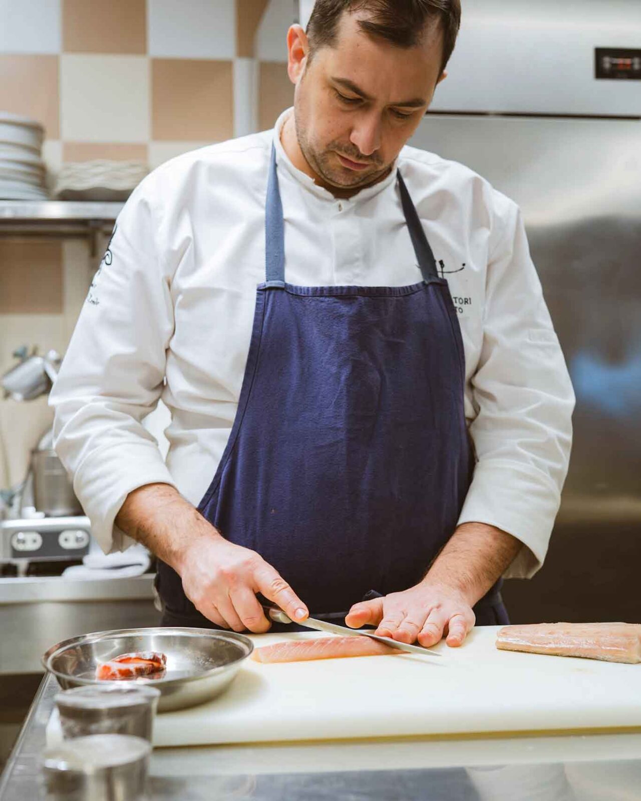 lo chef del ristorante di pesce Terradimare a Trani
