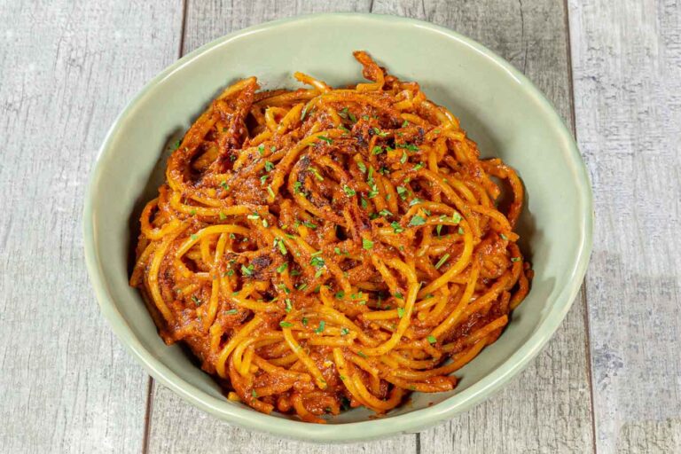 Spaghetti all’assassina di mare, ricetta di Luca Pappagallo