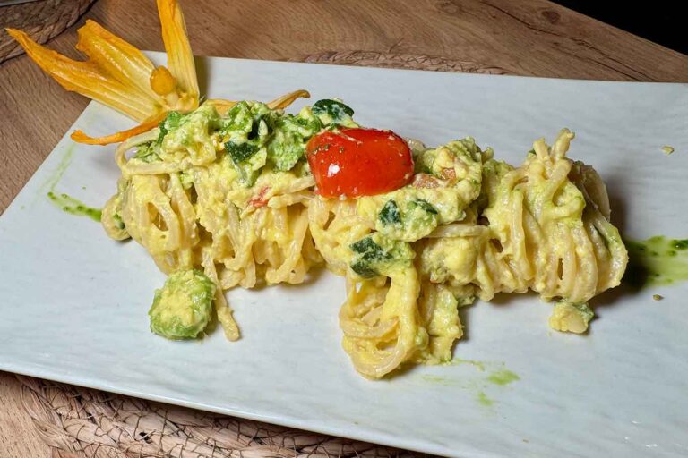La carbonara vegetariana del ristorante laboratorio in Cilento