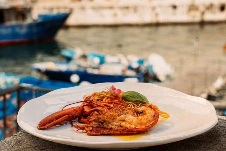 10 menu a Ferragosto 2026 dei ristoranti sui mari più desiderati