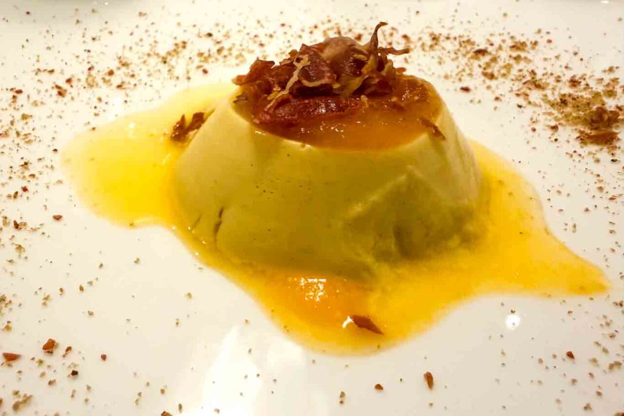 Il dolce del ristorante Tavolo Unico a Busto Arsizio