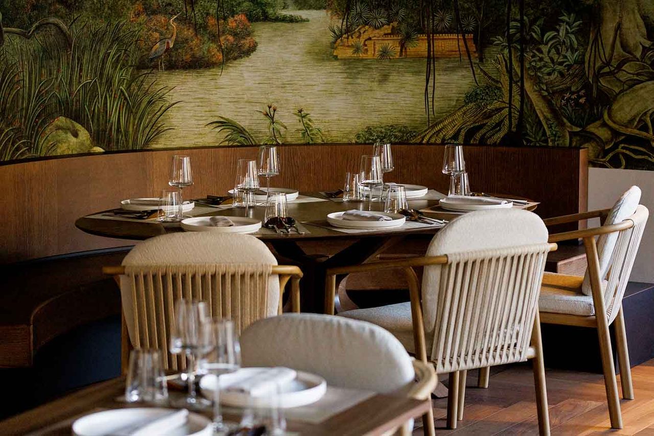 la sala del ristorante malese Wau a Milano