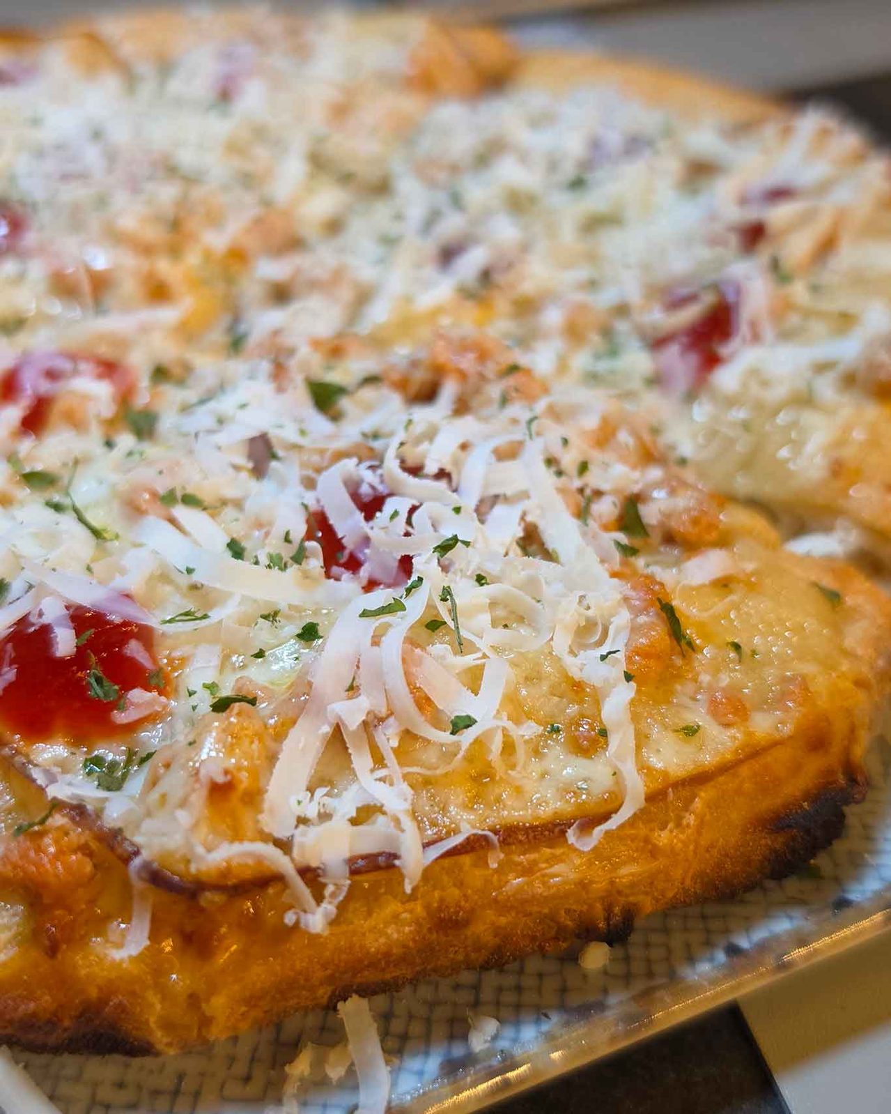 la pizza in doppia cottura della pizzeria Semplice a Caserta