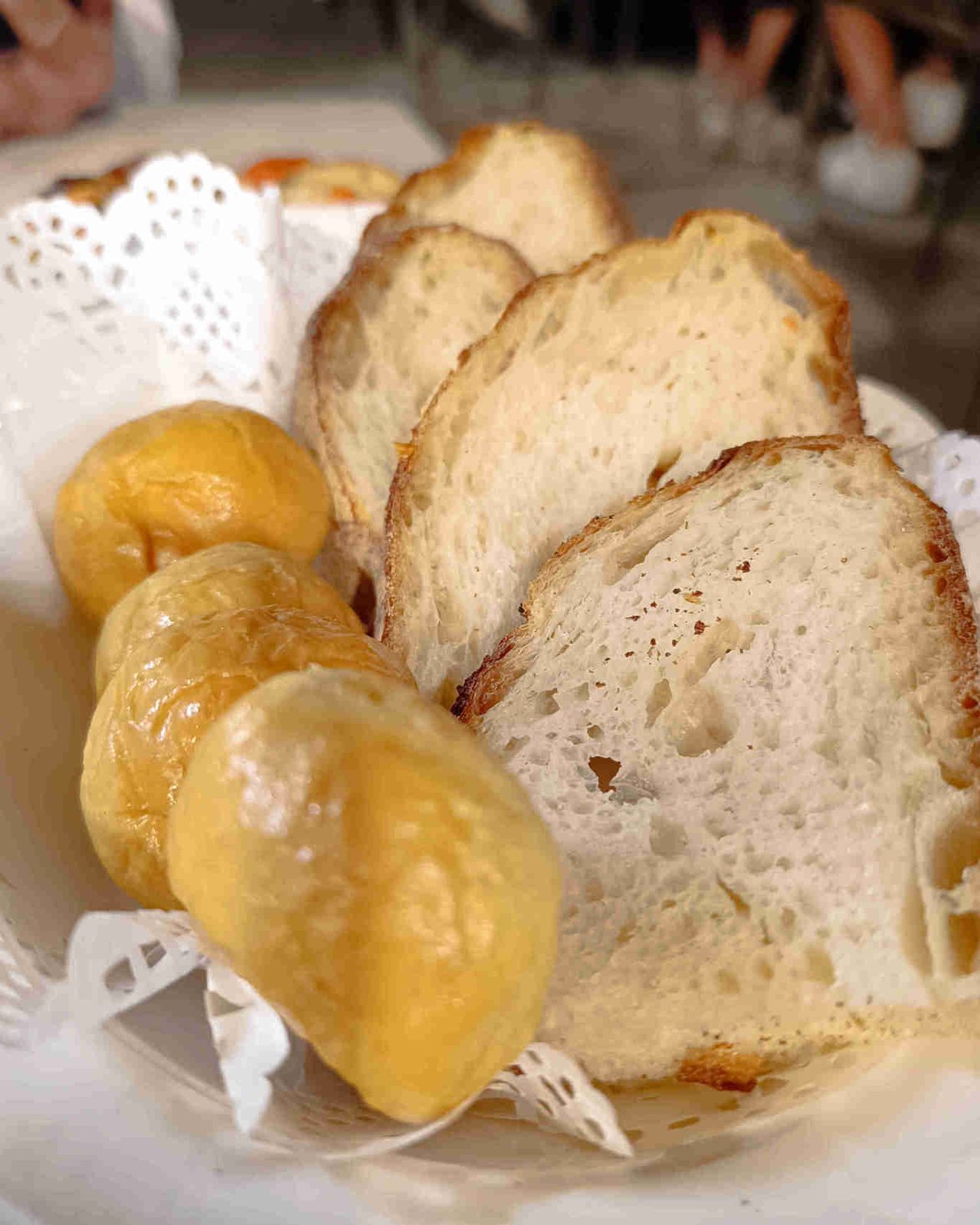 Il cestino del pane di Casa CLementina a Fiumicino