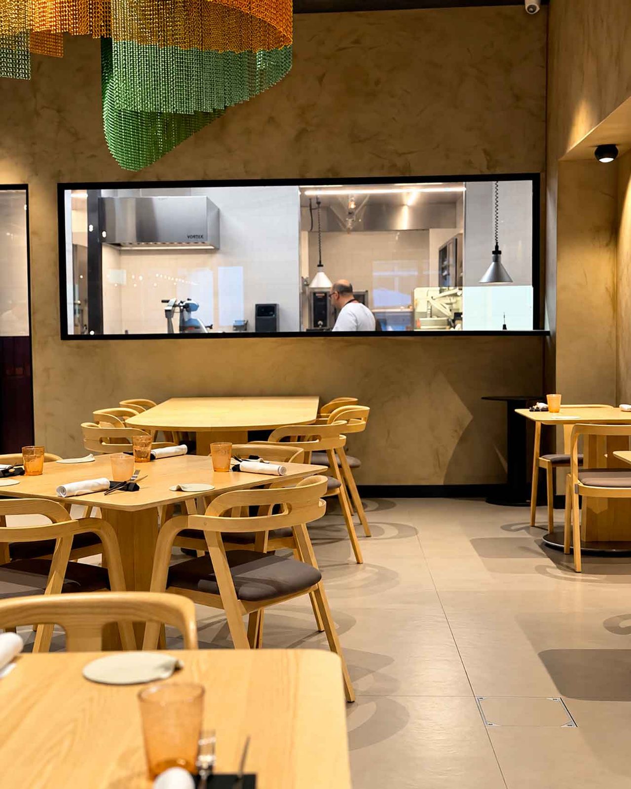 la sala del ristorante tapas bar Joca a Napoli