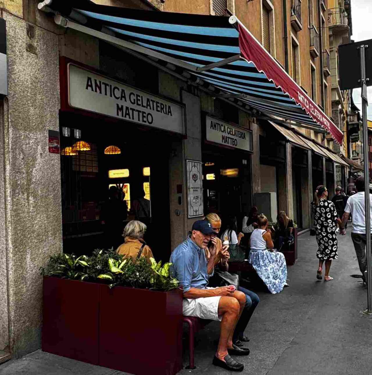 antica gelateria matteo milano fruttini gelato. esterno
