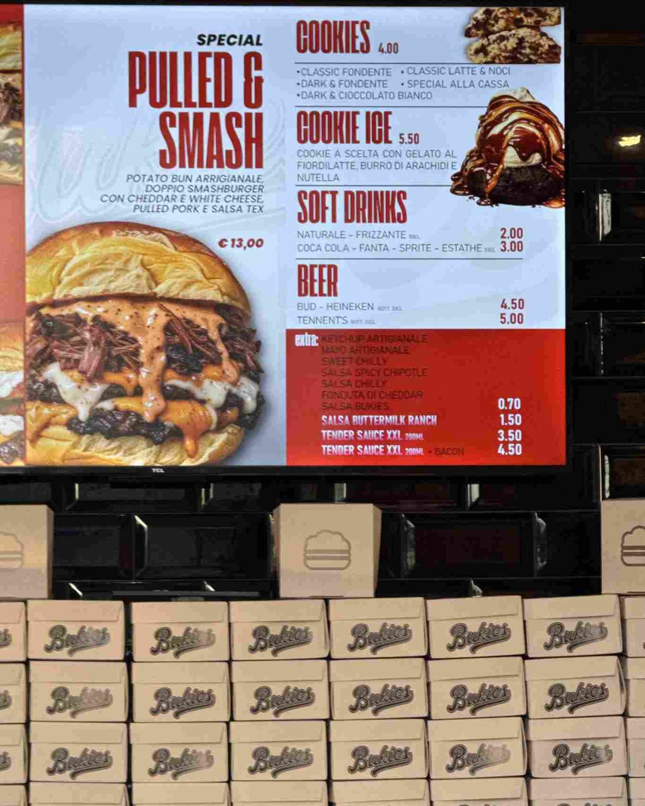 bukies milano interno con menu