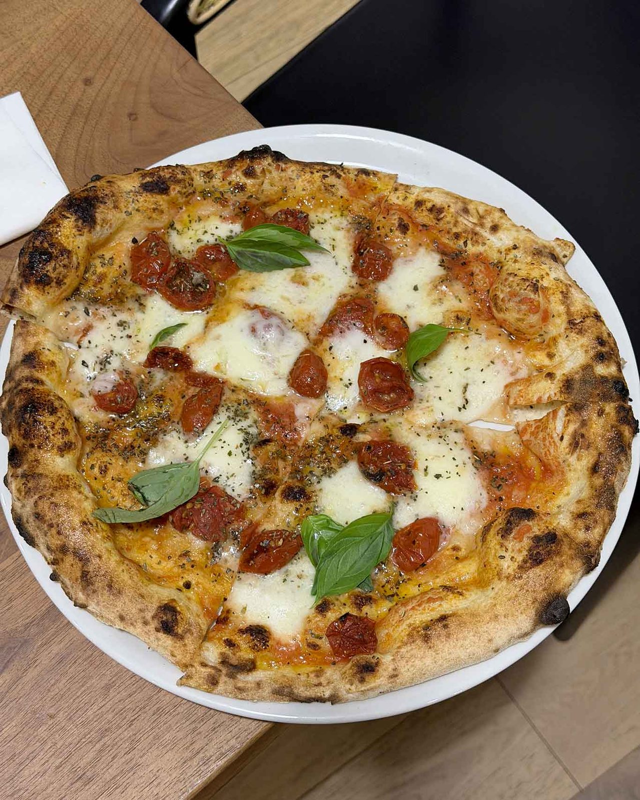la margherinara della pizzeria Da Pone a Neuchâtel in Svizzera