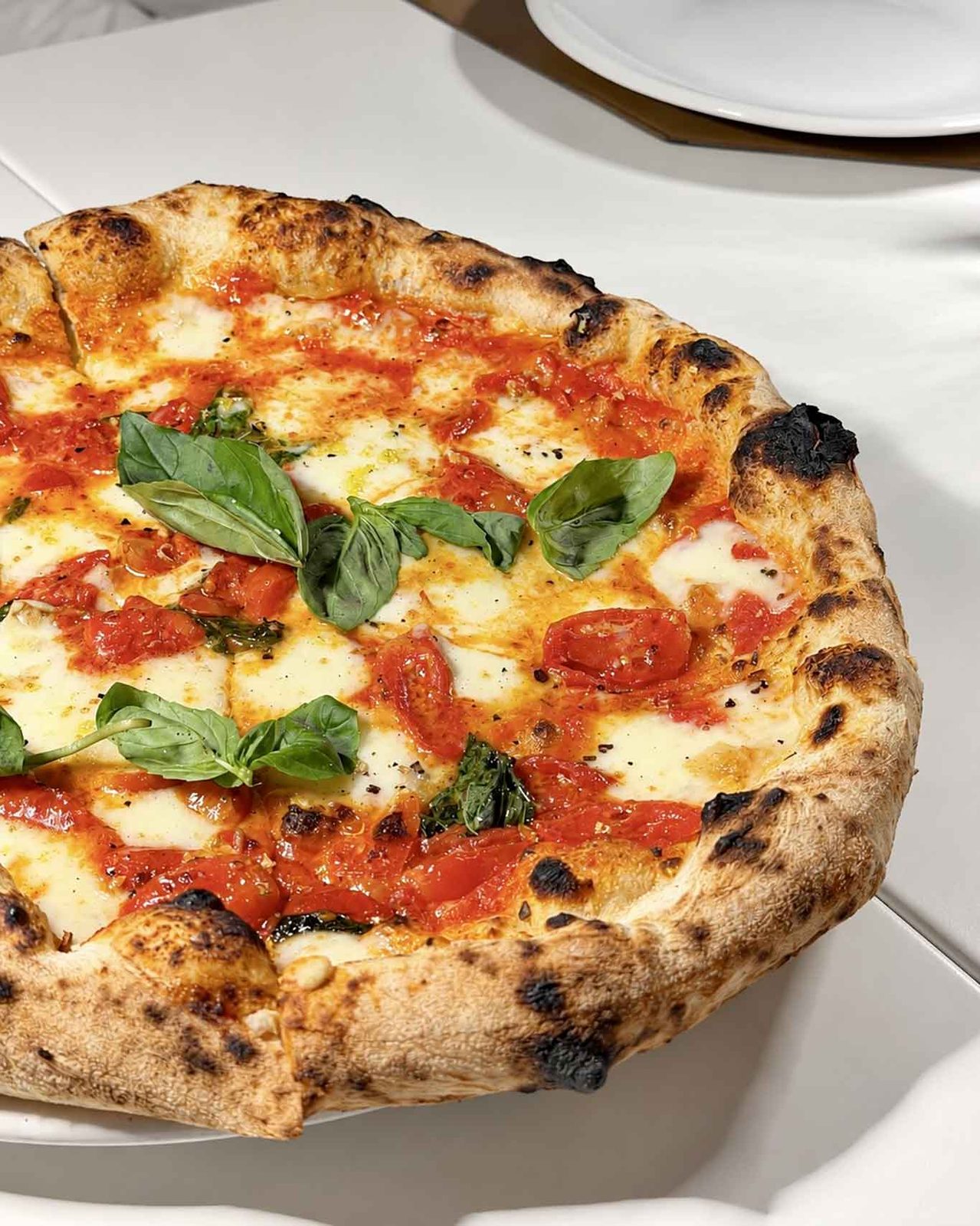 la pizza Eva di Palazzo Petrucci migliore pizzeria di Napoli e della Campania