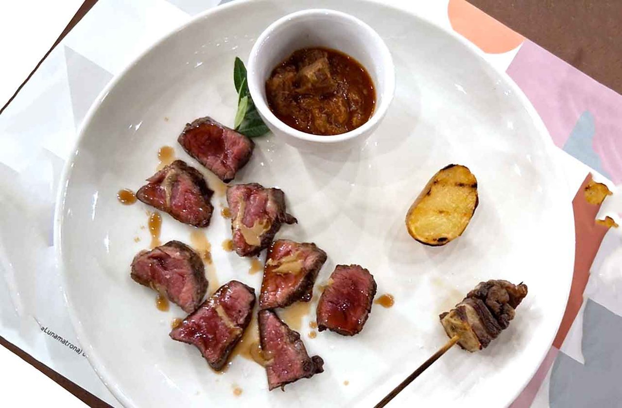 la pecora del ristorante Arieddas in Sardegna