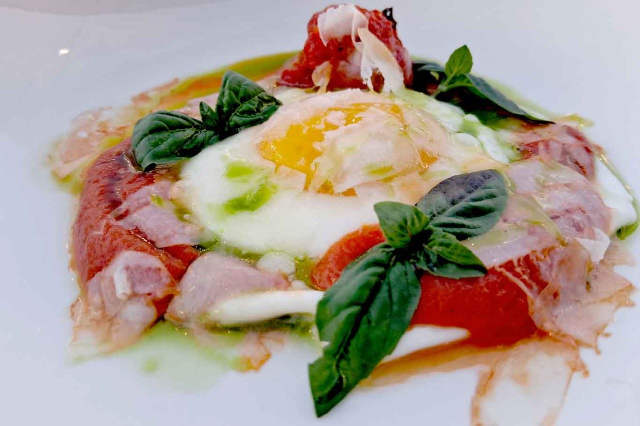 l'uovo del ristorante Arieddas in Sardegna
