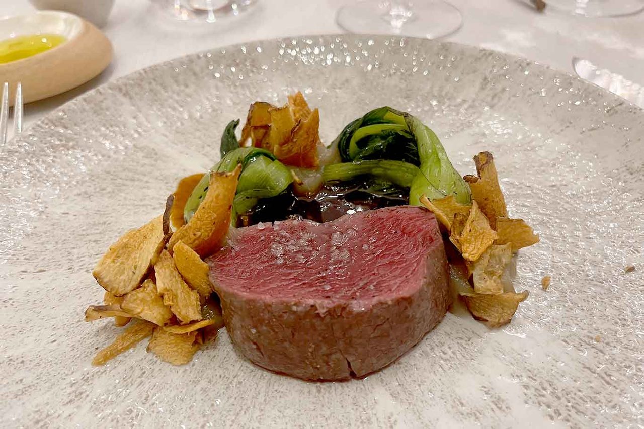 il cervo del ristorante Gli Affreschi dell'hotel Monastero di Cortona