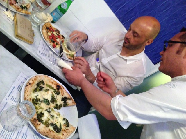 Bastianich e la pizza di Sorbillo Lievito Madre Napoli