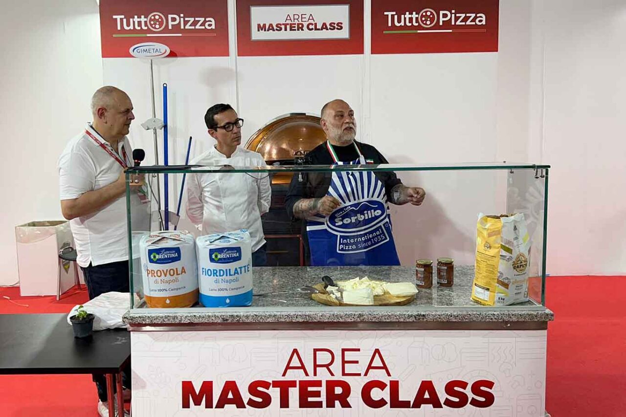 migliore fiordilatte e mozzarella per pizza: masterclass con Gino Sorbillo e Francesco Martucci
