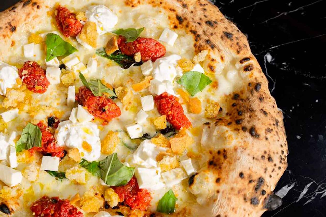 pizze speciali al pizza village di Napoli: Fresella dei Fratelli Salvo